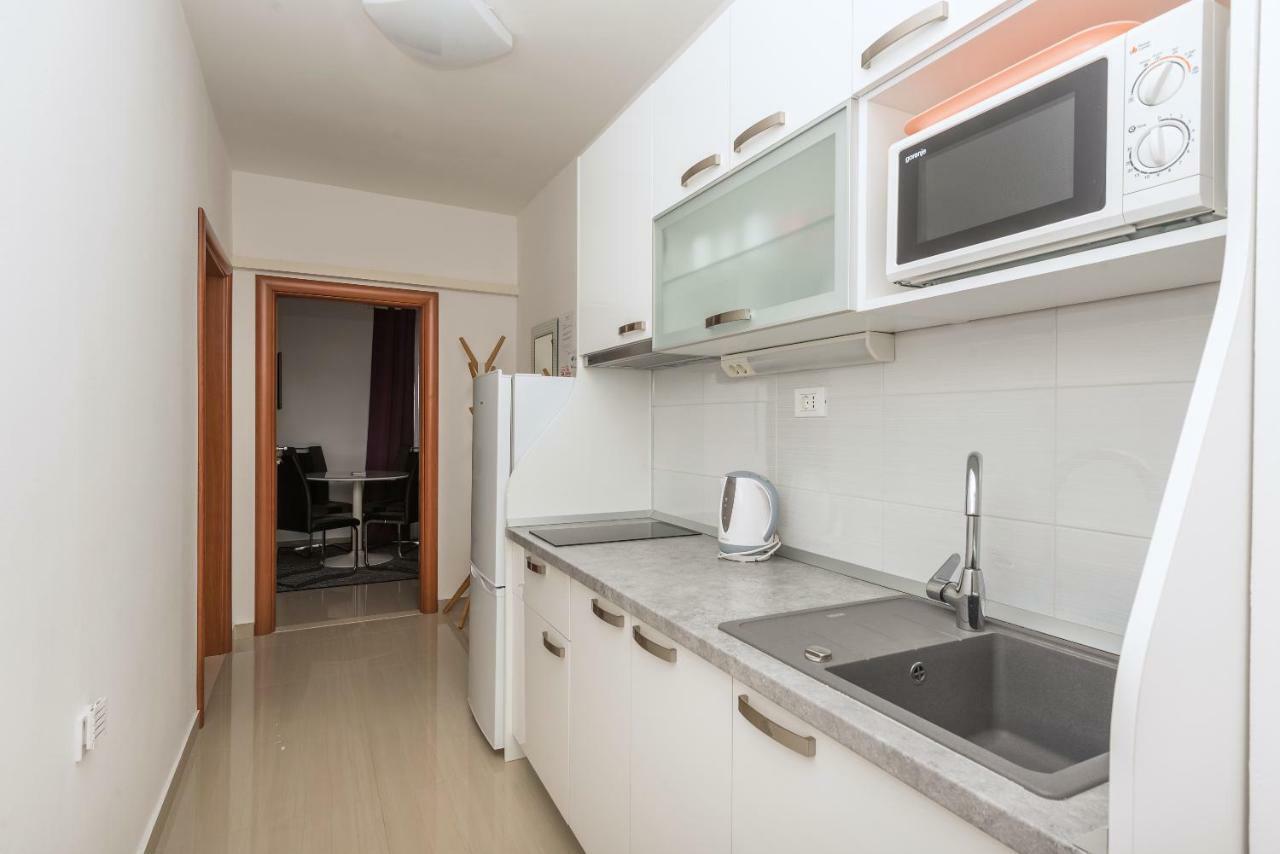 Apartmani Mona Makarska Exterior foto