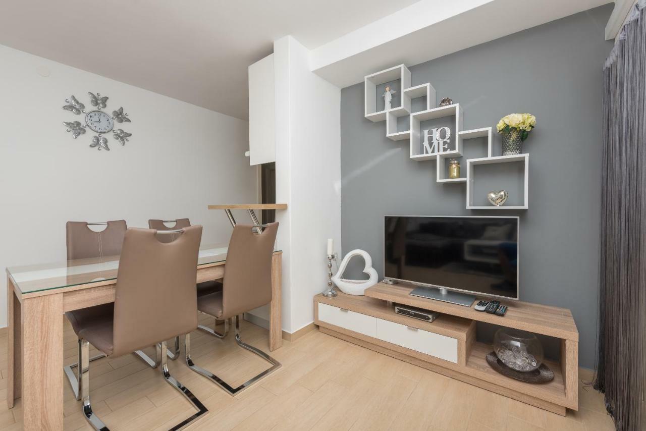 Apartmani Mona Makarska Exterior foto