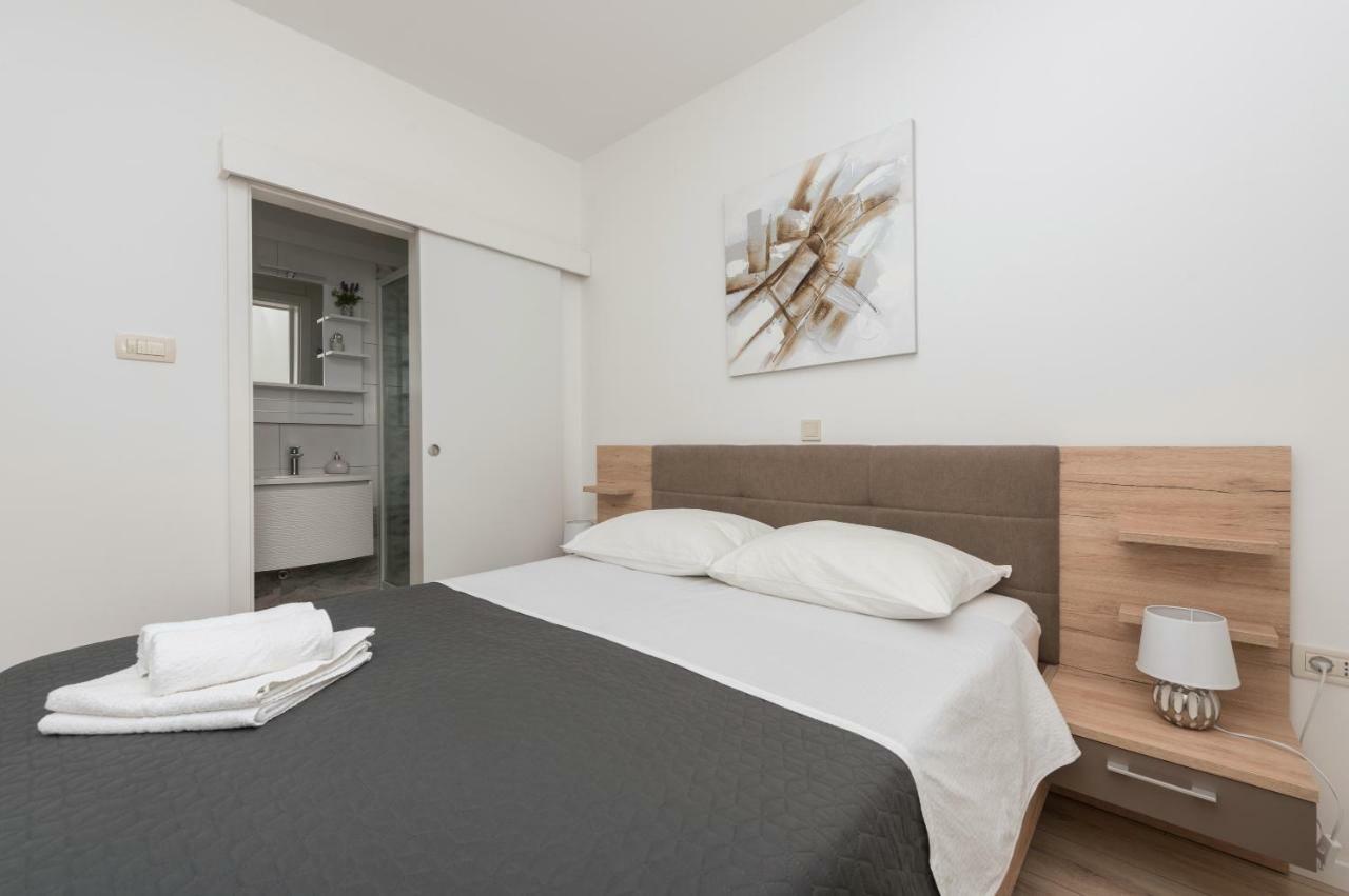 Apartmani Mona Makarska Exterior foto